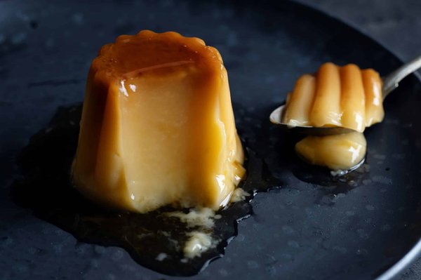 What's the Secret to a Perfectly Smooth Spanish Flan with Caramel Sauce?